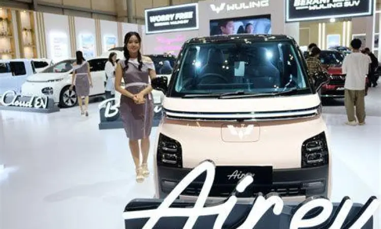 Mobil listrik Wuling Air EV varian terbaru