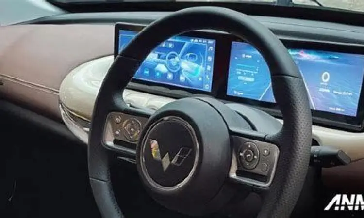 Interior Binguo EV Interior mewah Wuling Binguo EV dengan dual screen
