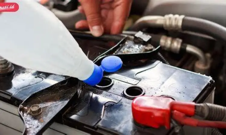 Perawatan Aki Mobil Cara merawat terminal aki mobil agar tidak berjamur