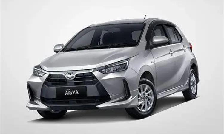 Eksterior samping Toyota Agya baru varian G