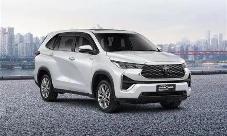 Desain eksterior Toyota Innova Zenix modern
