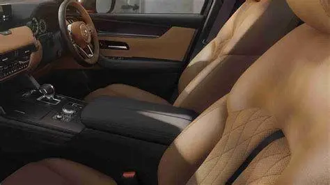 Kabin Premium Mazda CX-60 Interior mewah Mazda CX-60 dengan material kulit dan detail premium