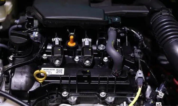 Kompartemen mesin 1.2L Daihatsu Ayla