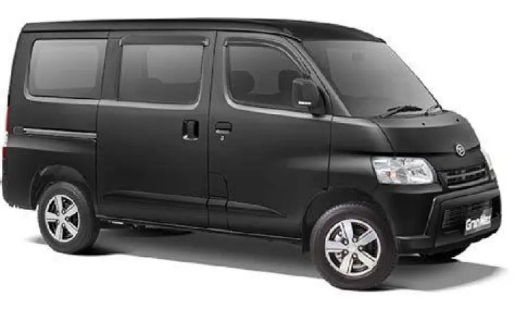 Mobil Daihatsu Gran Max Blind Van hitam