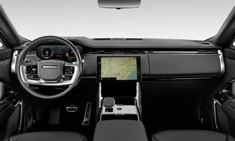 Interior mewah Range Rover Sport dengan layar sentuh ganda