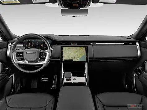 Interior Range Rover Sport Interior mewah Range Rover Sport dengan layar sentuh ganda