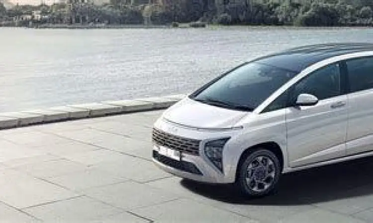 Eksterior Hyundai Stargazer dengan desain futuristik