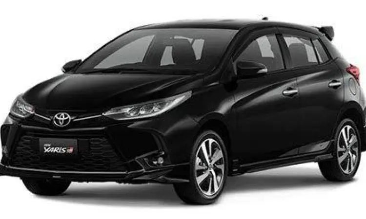Mobil Toyota Yaris GR Sport 2022 warna kuning