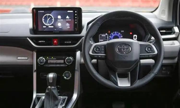 Interior mewah Toyota Veloz terbaru dengan fitur hiburan modern