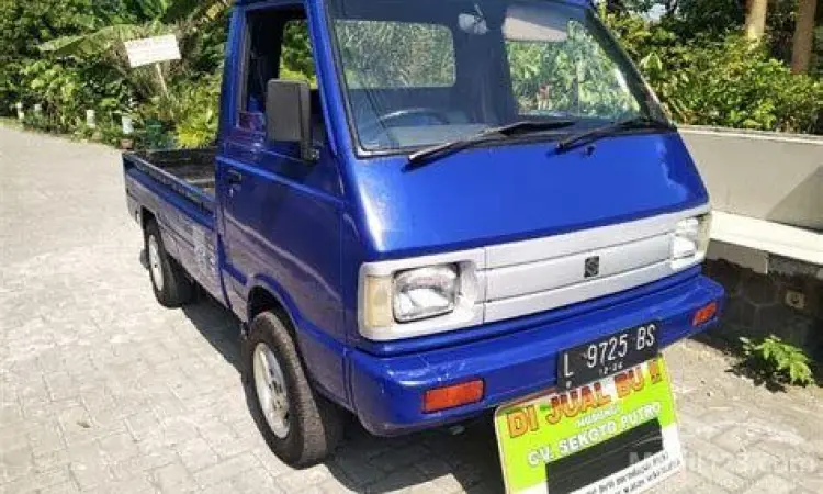 Mobil Suzuki Carry ST100 pick up bekas warna hitam