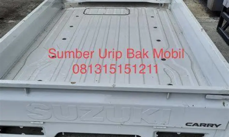 Bak belakang mobil pick up yang masih lurus dan tidak keropos