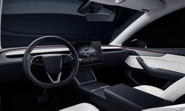 Interior mewah Tesla Model Y dengan layar sentuh besar