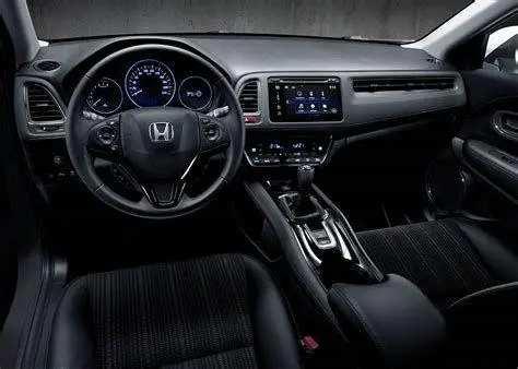 Interior Honda HR-V 2021 Interior mewah Honda HR-V 2021 dengan panoramic roof