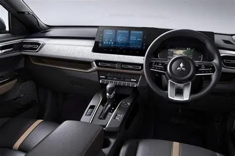 Interior Mitsubishi Xforce Interior mewah Mitsubishi Xforce dengan layar lebar
