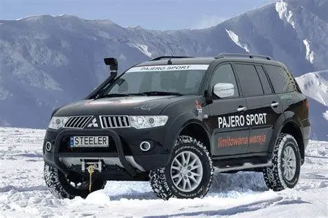 Kemampuan Off-road Pajero Sport Mitsubishi Pajero Sport melibas medan off-road