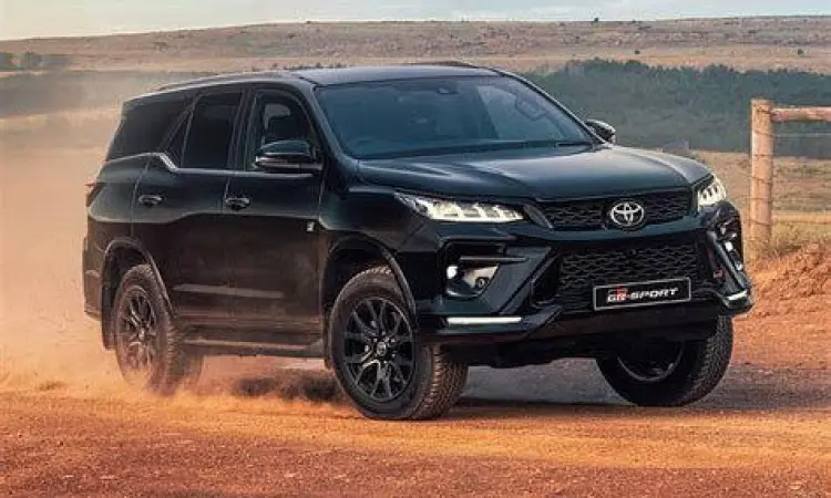 mobil toyota fortuner gr sport