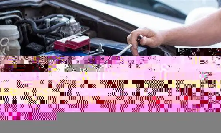 Langkah membersihkan terminal aki mobil