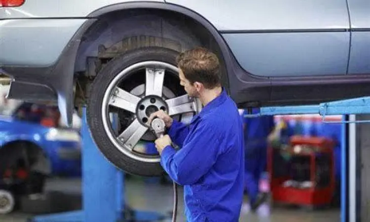 Perawatan rutin ban mobil Avanza