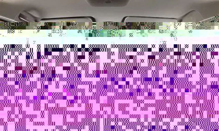 Dashboard interior Toyota Calya 2022 dengan head unit baru