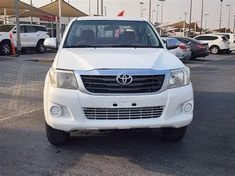 Toyota Hilux Vigo 4x4 Eksterior Toyota Hilux 4x4 generasi Vigo