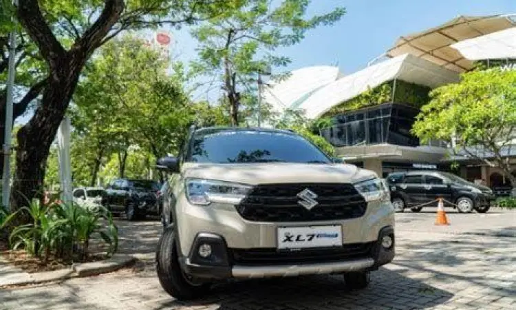 Suzuki XL7 Hybrid 2024 varian Alpha