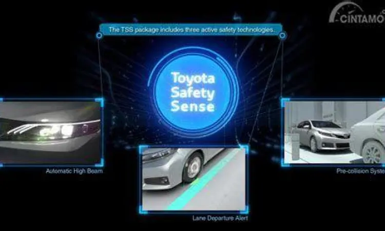 Fitur keselamatan Toyota Safety Sense pada dashboard