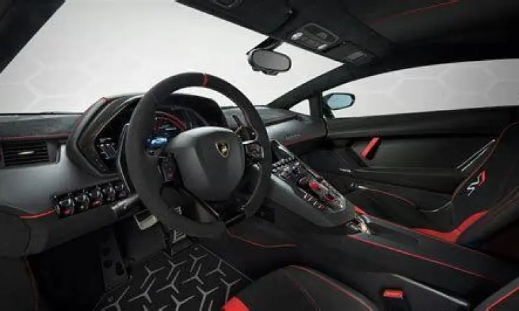 Interior Lamborghini Interior mewah Lamborghini Aventador SVJ