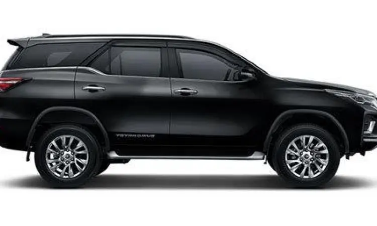 Toyota Fortuner 2.8 VRZ 2022 Black