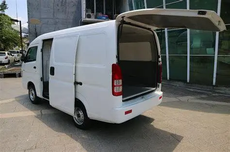 Suzuki APV Blind Van Suzuki APV Blind Van untuk kebutuhan logistik bisnis