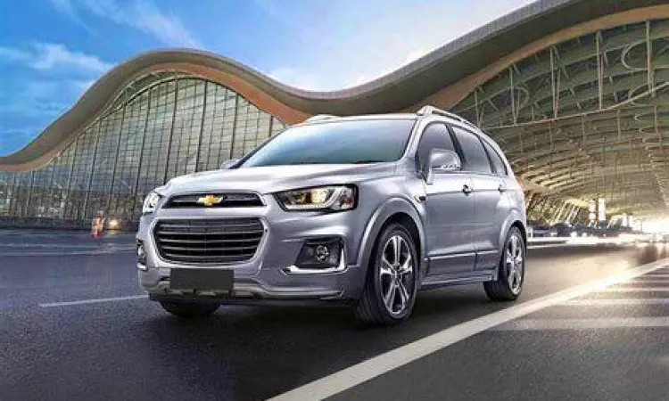 Chevrolet Captiva Diesel Hitam