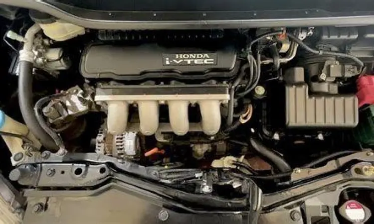 Mesin Honda Jazz Pengecekan mesin Honda Jazz i-VTEC