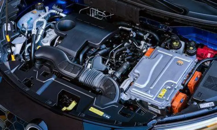 Ruang mesin Nissan Juke 1.5L HR15DE