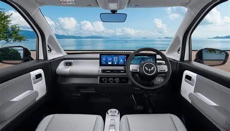 Interior Modern Wuling Air ev Interior Wuling Air ev dengan layar ganda futuristik