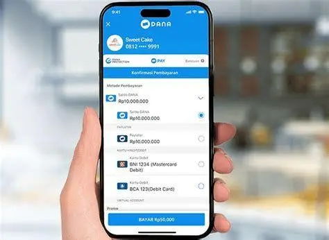Integrasi Livin Mandiri dan Dana Aplikasi Livin Mandiri dan Dana di smartphone