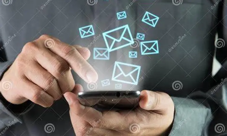 Mengirim pesan SMS untuk transfer pulsa