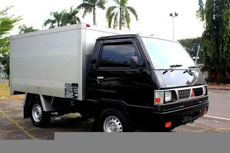 Mitsubishi L300 Box Mitsubishi L300 Box Alumunium