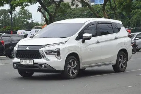 Mitsubishi Xpander 2023 Mitsubishi Xpander Ultimate 2023 warna putih