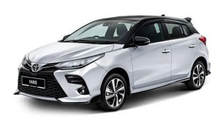 Toyota Yaris warna putih dual tone