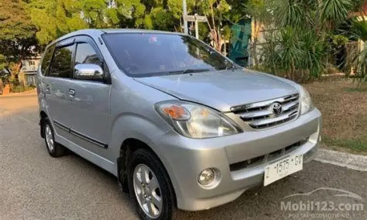 Toyota Avanza Bekas Toyota Avanza generasi pertama sebagai pilihan mobil harga 70 jutaan