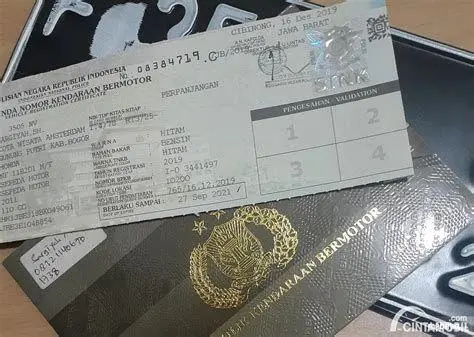 Legalitas Mobil Bekas Pemeriksaan dokumen BPKB dan STNK mobil bekas