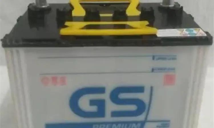 Aki mobil yang sudah direkondisi