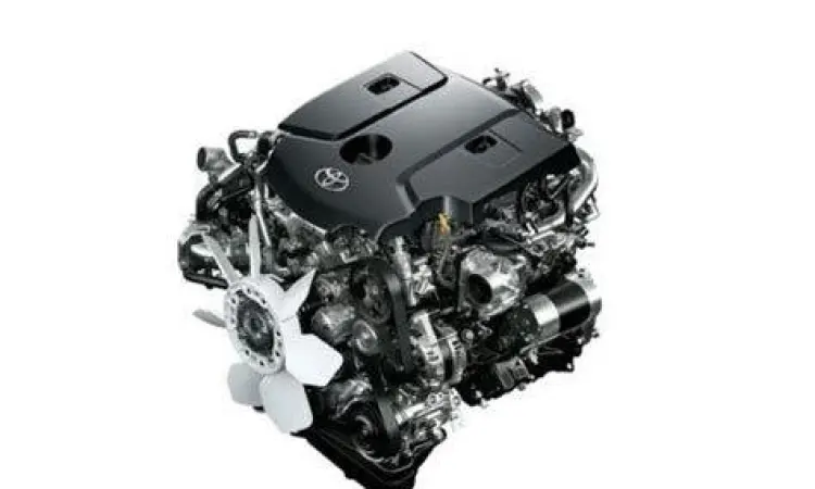 Mesin diesel 2.4L Toyota Innova Venturer