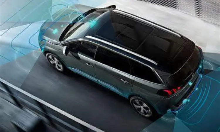 Sistem keselamatan ADAS pada Peugeot 5008