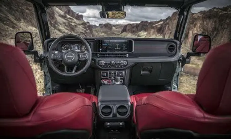 Interior Jeep Rubicon Interior mewah Jeep Rubicon terbaru