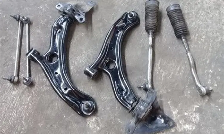 Suspensi Jeep Bekas Komponen kaki-kaki mobil jeep bekas yang perlu diperbaiki