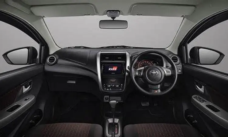 Interior Toyota Agya matic second yang terawat