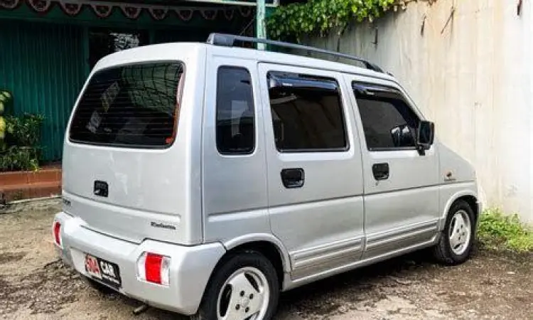Tampilan eksterior Suzuki Karimun Kotak tahun 2000
