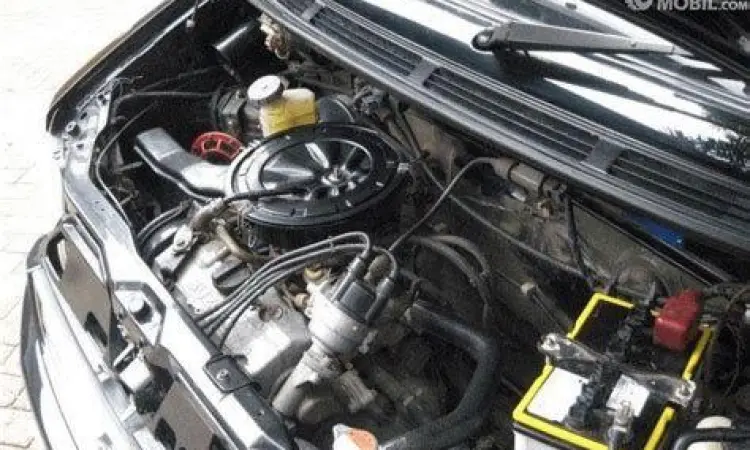 Mesin F10A Suzuki Karimun Kondisi ruang mesin Suzuki Karimun 2000