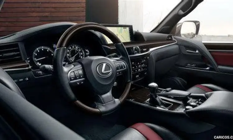 Kabin Mewah Lexus LX 570 Interior mewah Lexus LX 570 dengan layar infotainment besar