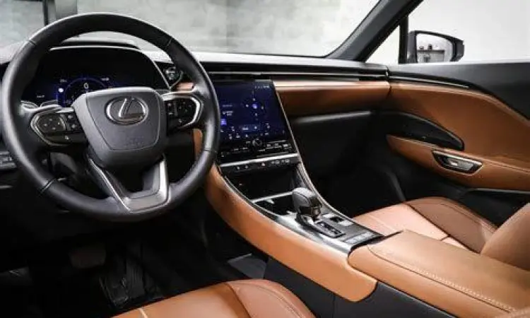 Interior mewah Lexus LBX terbaru